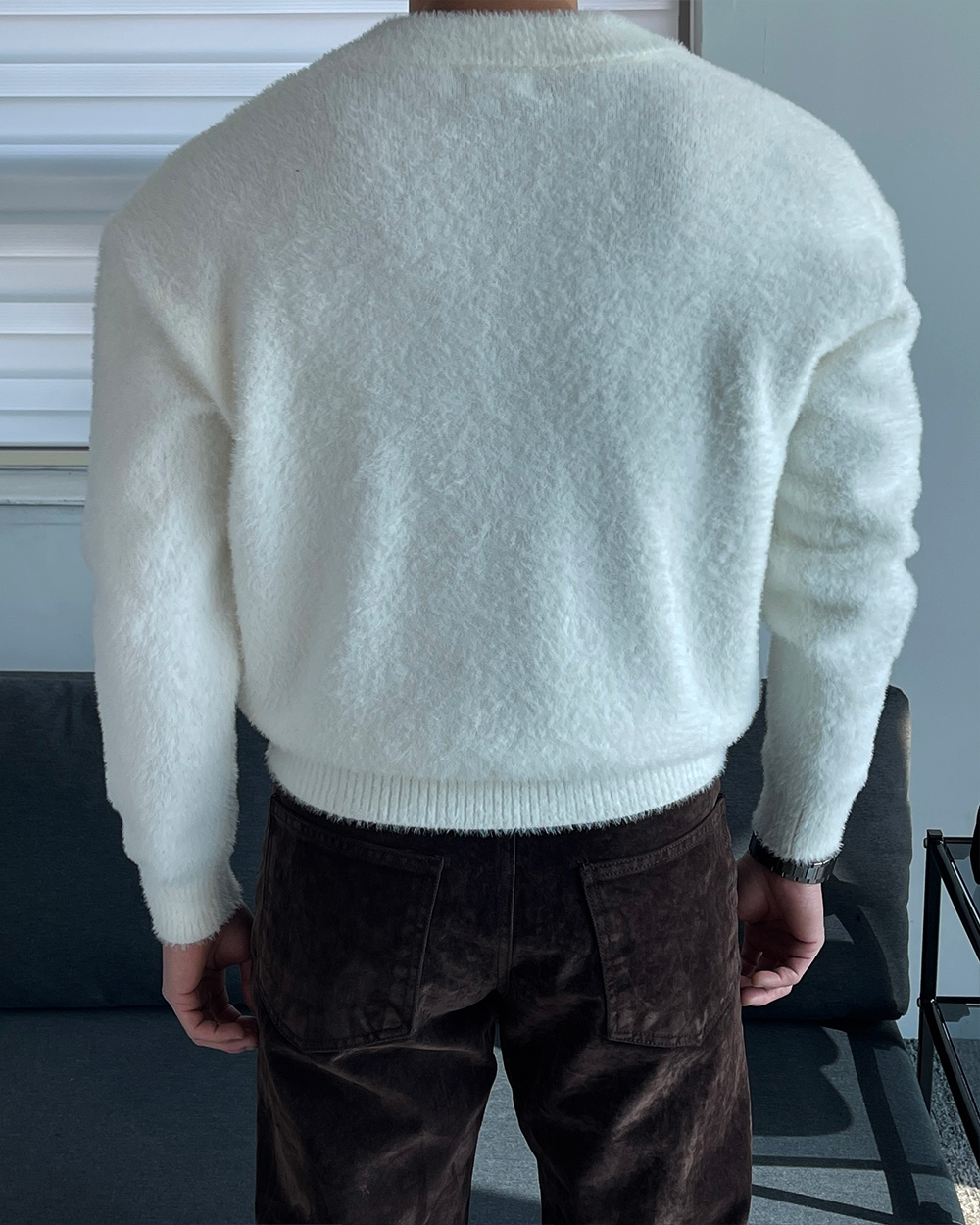 긴팔 티셔츠 모델 착용 이미지-S1L26