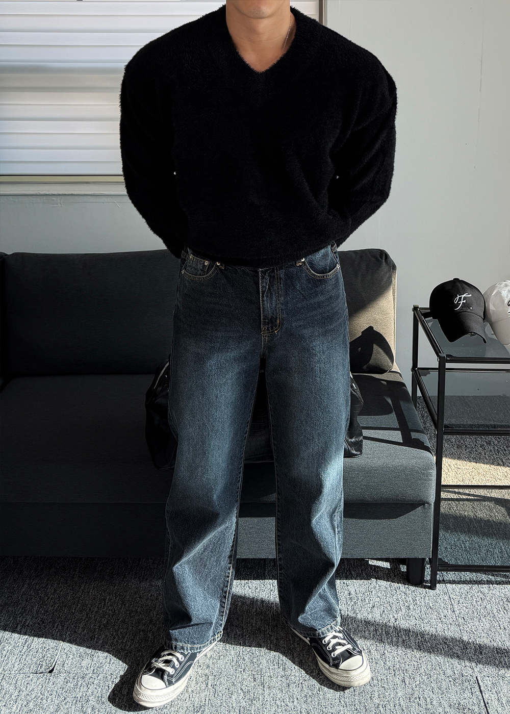 긴팔 티셔츠 모델 착용 이미지-S1L37