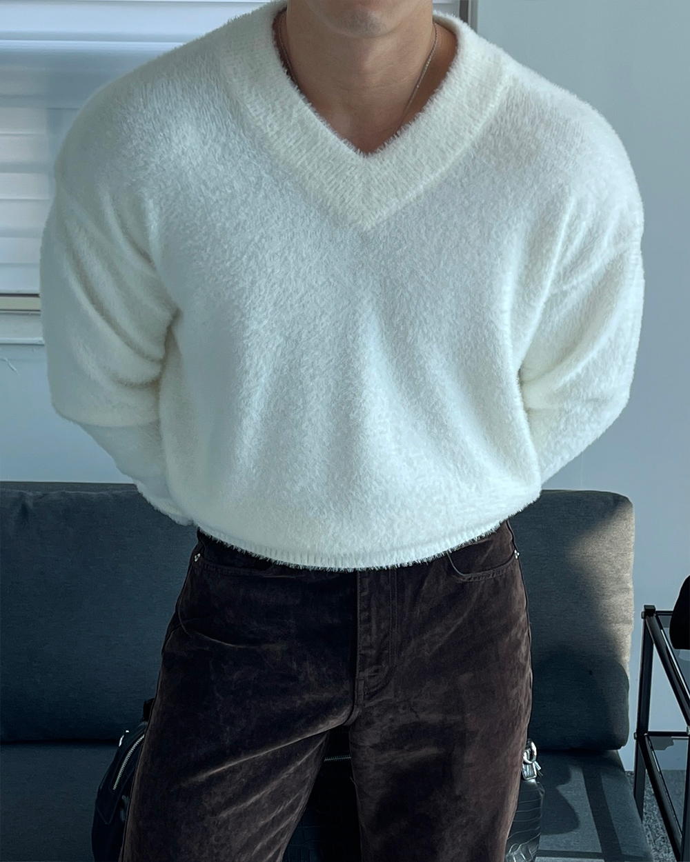 긴팔 티셔츠 모델 착용 이미지-S1L28