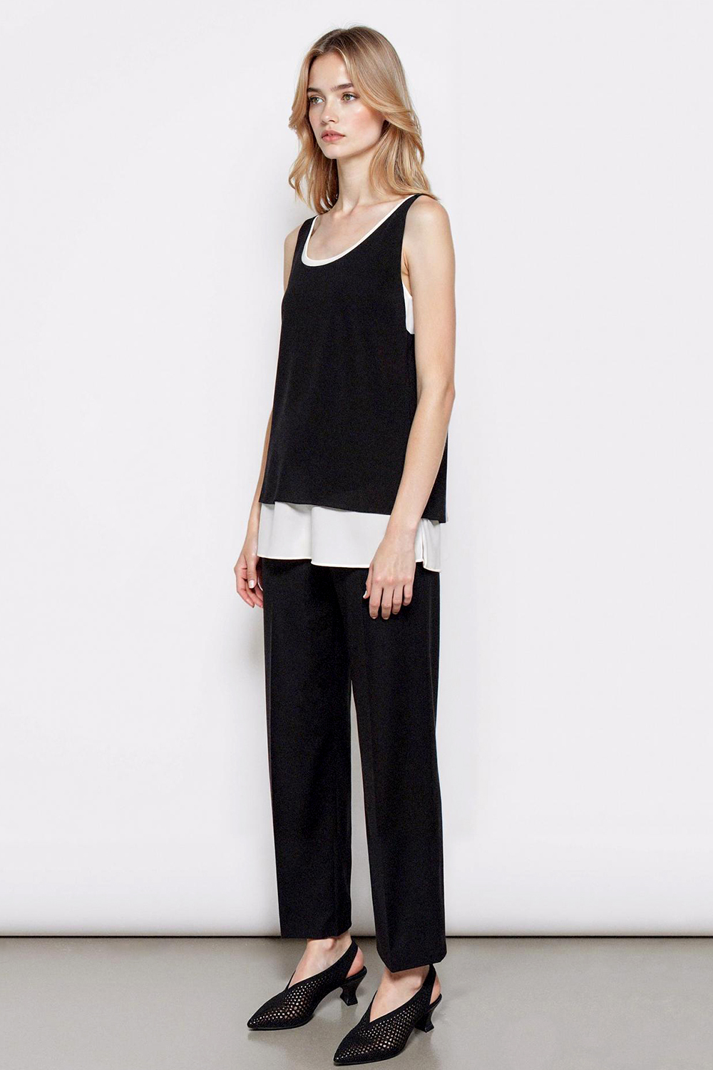 茶道具　韓国陶芸選　伊羅保　水指　箱付　V　R7210B 急須 おしゃれ 日本製 通販 土瓶 陶器 茶こし 330ml 持ち手