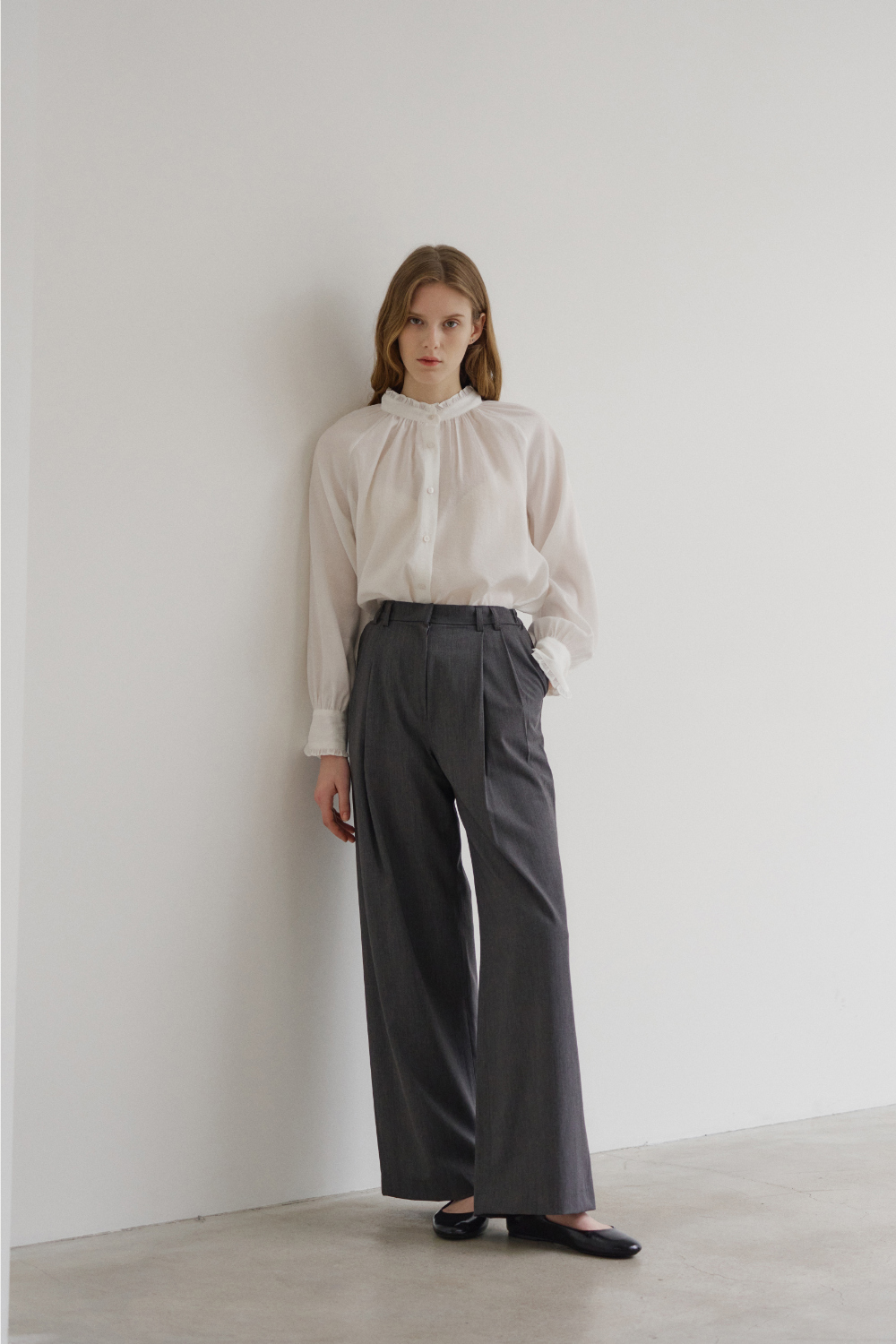 바지 모델 착용 이미지-S19L2