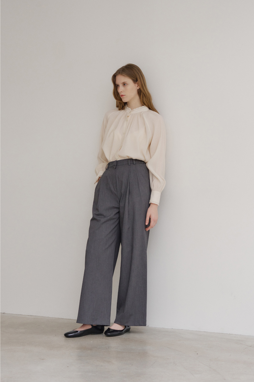 바지 모델 착용 이미지-S19L7