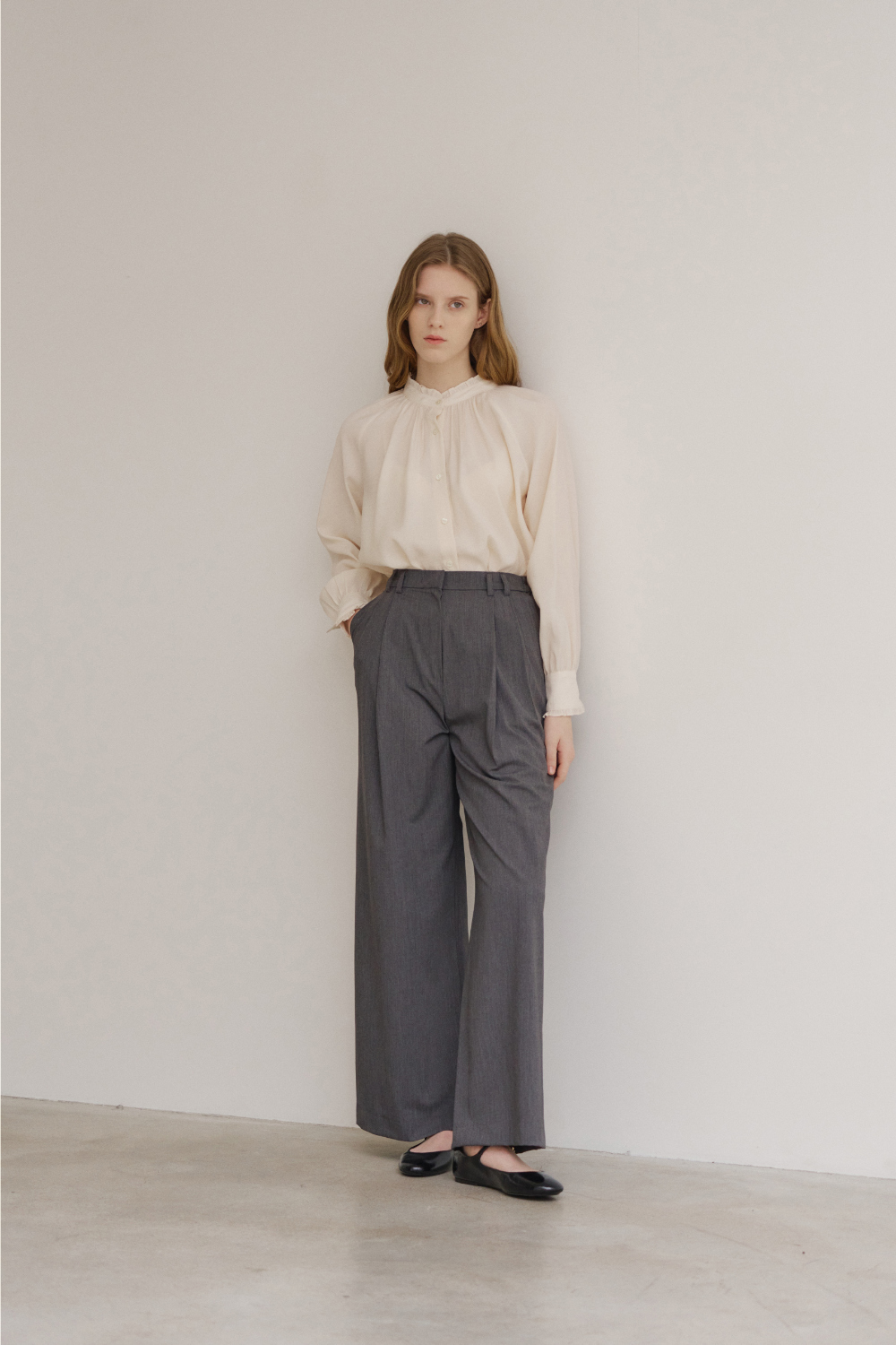 바지 모델 착용 이미지-S19L6