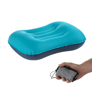 네이처하이크는 고객의 야외 풍선 베개 휴대용 목 U자형 접이식 캠핑 낮잠을 움직입니다.