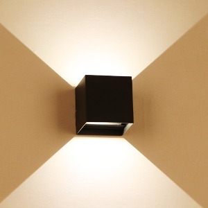 보급형 사각 빔 블랙 LED 벽등 8W