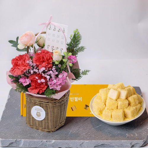 Flower Monster: Heartfelt Carnation Gift