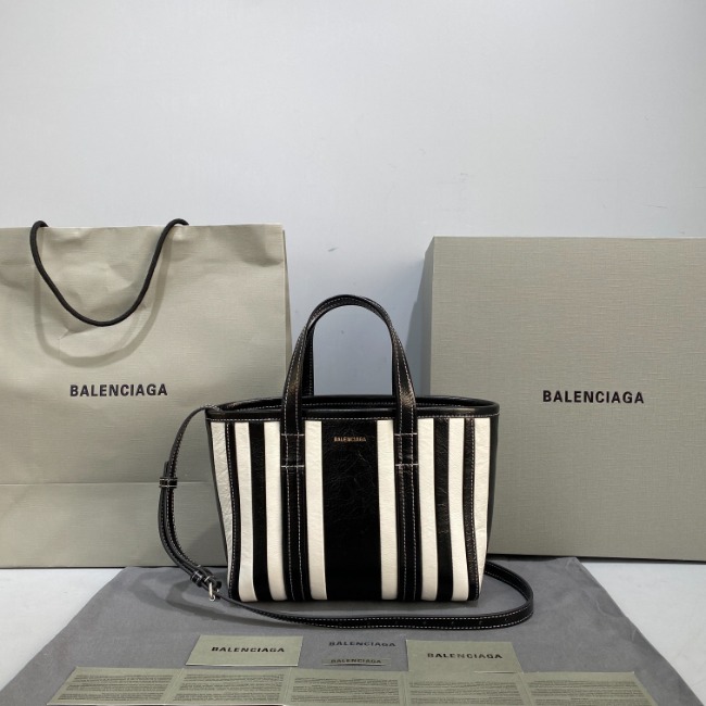 발렌시아가 21ss tote