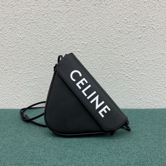 셀린느 TRIOMPHE Bag