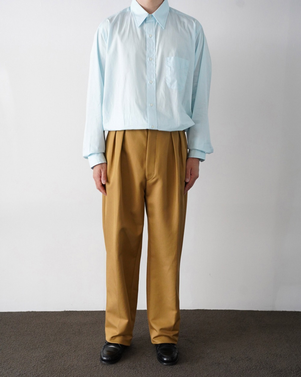 名作 美品 NEAT 42 NEAT Chino チノパンツ BEIGE NEAT chino pants 名作 美品 NEAT 42 NEAT Chino チノパンツ BEIGE