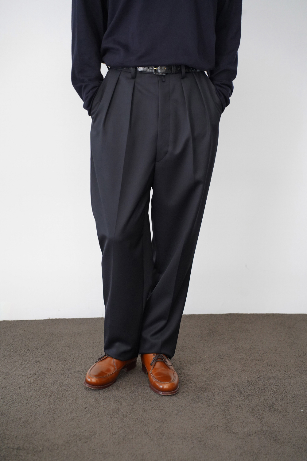 Neat wool high density gabardine tapered Neat Wool High Density