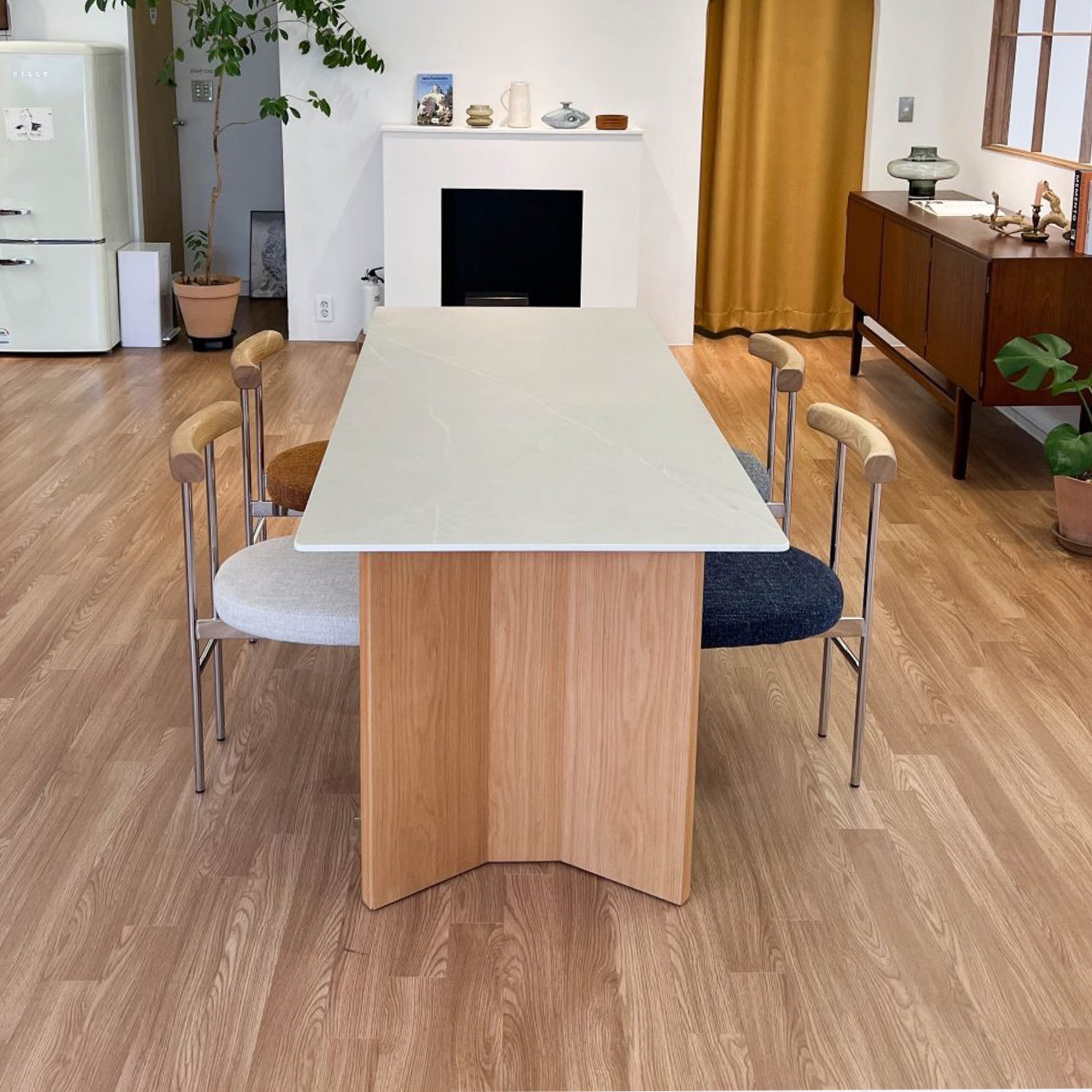 Reeve Table Reeve Table - 스마일갤러리
