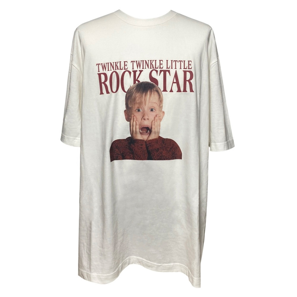 【K-pop アイドル着用】 ALONE Kevin White 半袖 Tシャツ K-pop アイドル着用】HOME ALONE Kevin White 半袖 Tシャツ