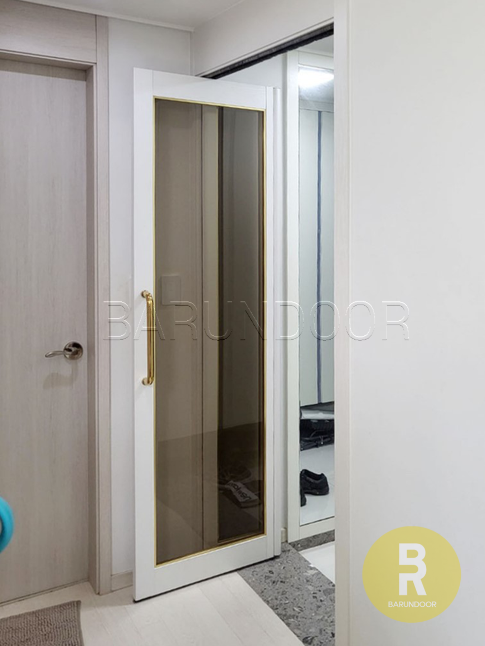 39번 폴딩스윙중문 화이트 브론즈강화유리