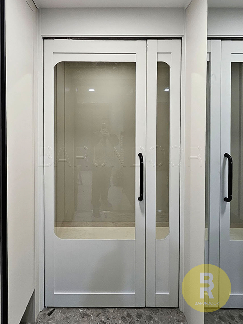 80번 비대칭양개스윙중문 아치 스퀘어형 유백화이트 투명강화유리