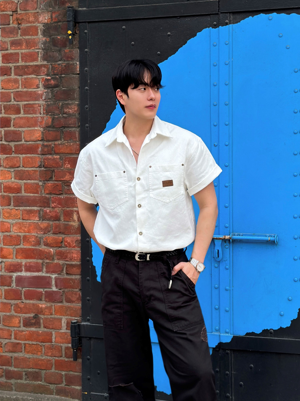 재킷 모델 착용 이미지-S2L12