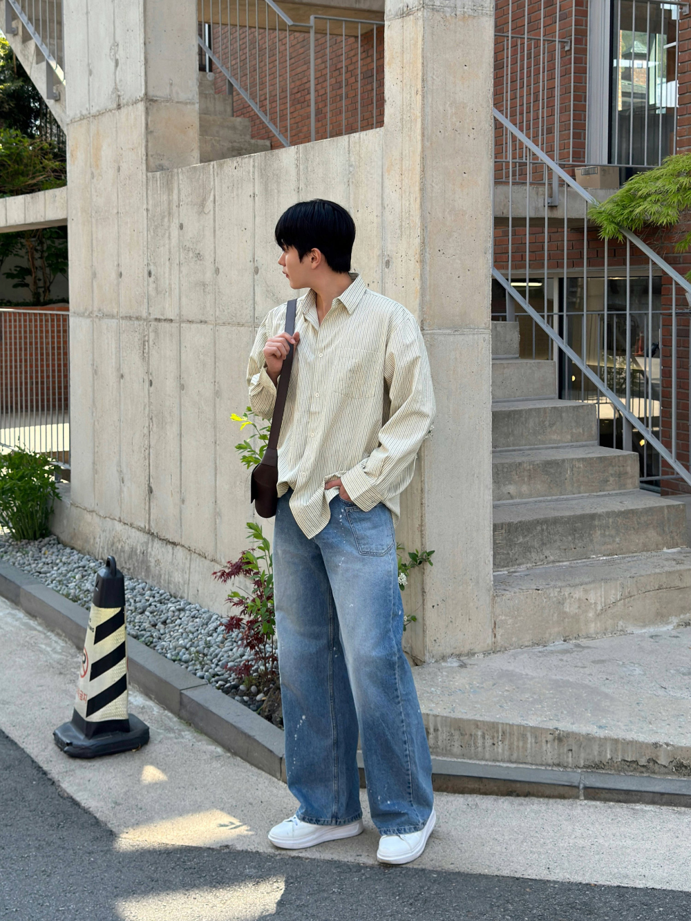 바지 모델 착용 이미지-S1L25