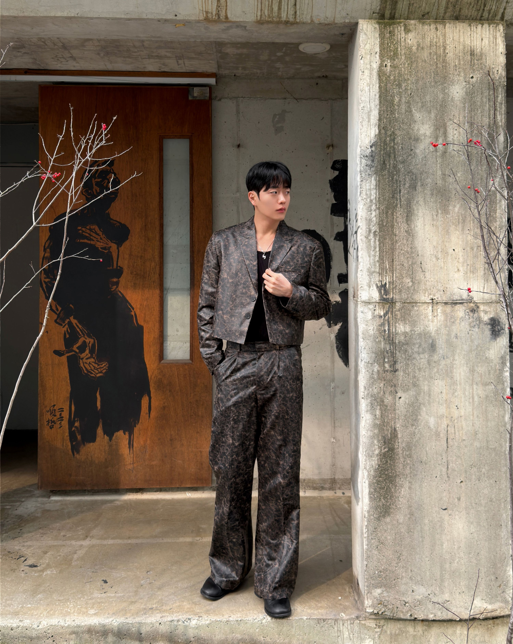 점퍼 모델 착용 이미지-S3L35