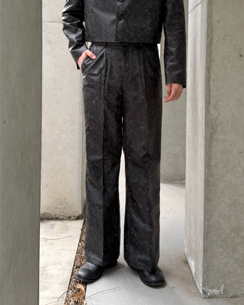 점퍼 모델 착용 이미지-S4L4