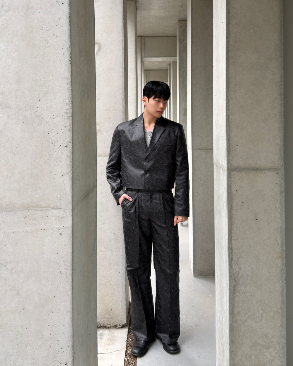 점퍼 모델 착용 이미지-S3L54