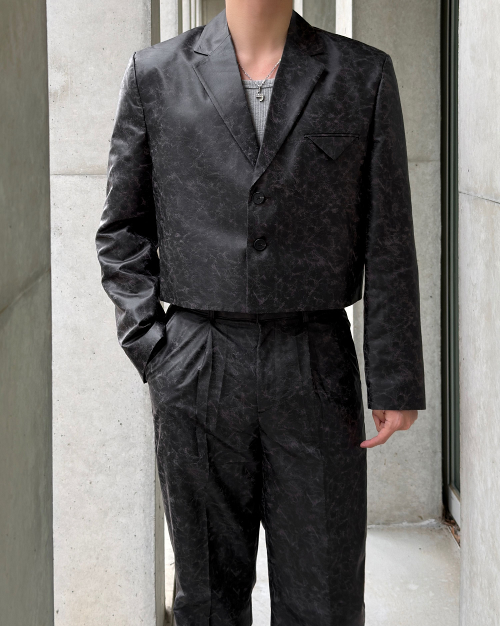 점퍼 모델 착용 이미지-S3L47