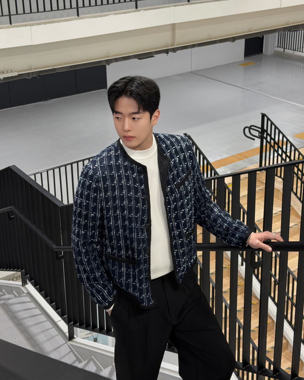 코트 모델 착용 이미지-S1L21