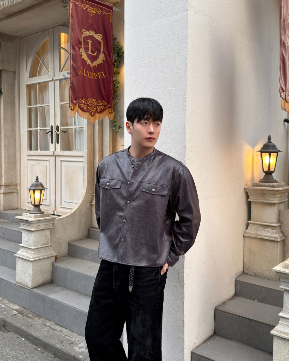 재킷 모델 착용 이미지-S1L16