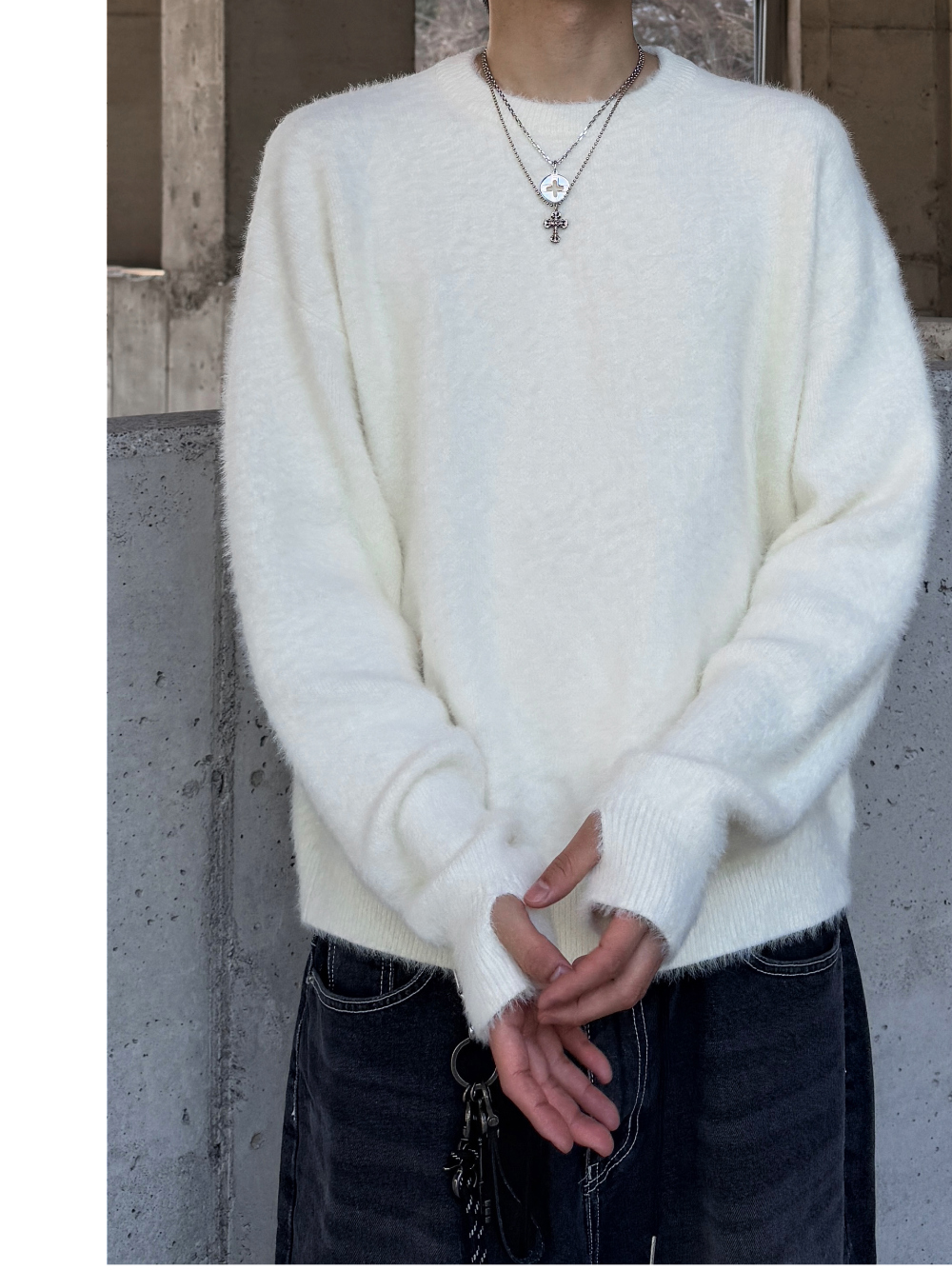 긴팔 티셔츠 모델 착용 이미지-S105L23