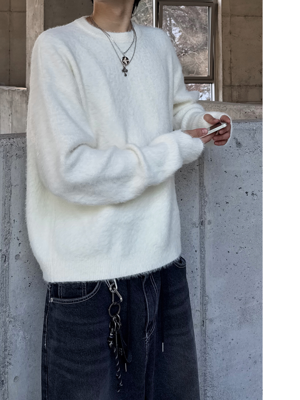 긴팔 티셔츠 모델 착용 이미지-S105L22