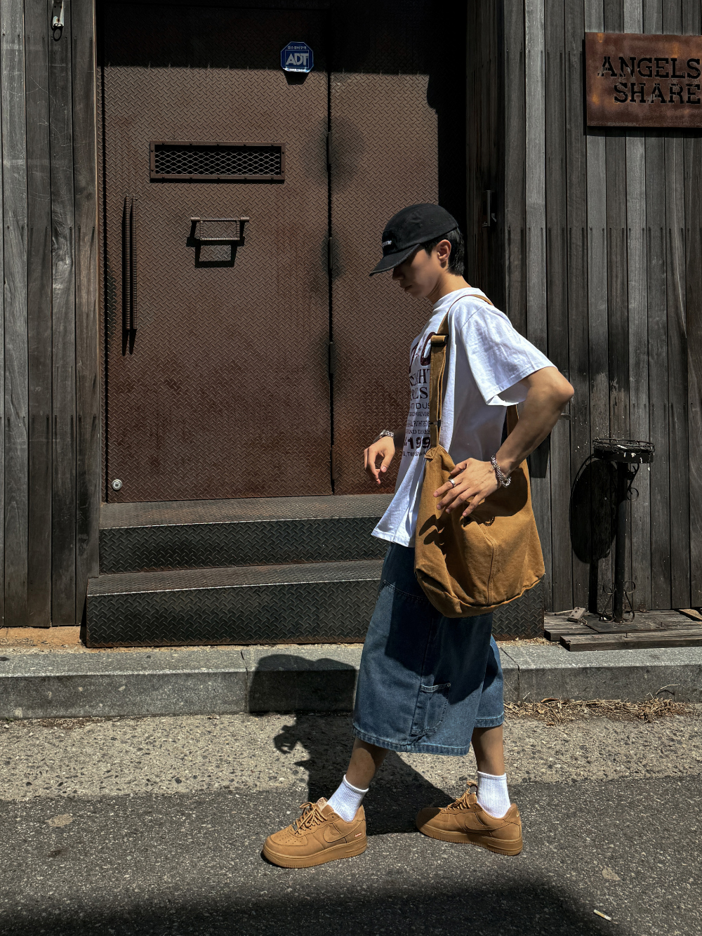 재킷 모델 착용 이미지-S141L38