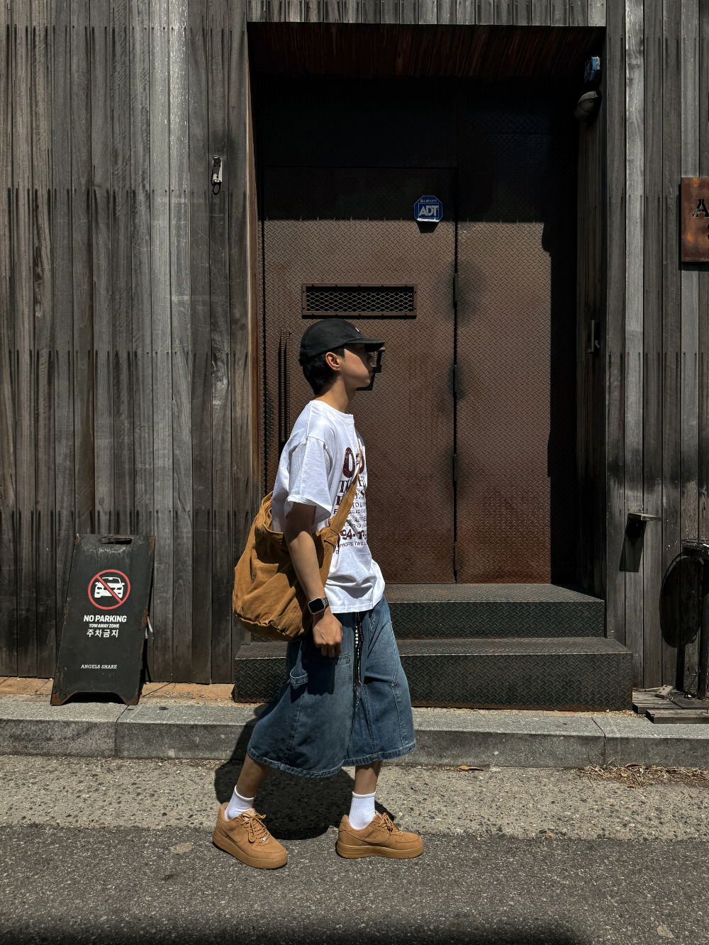 재킷 모델 착용 이미지-S141L37