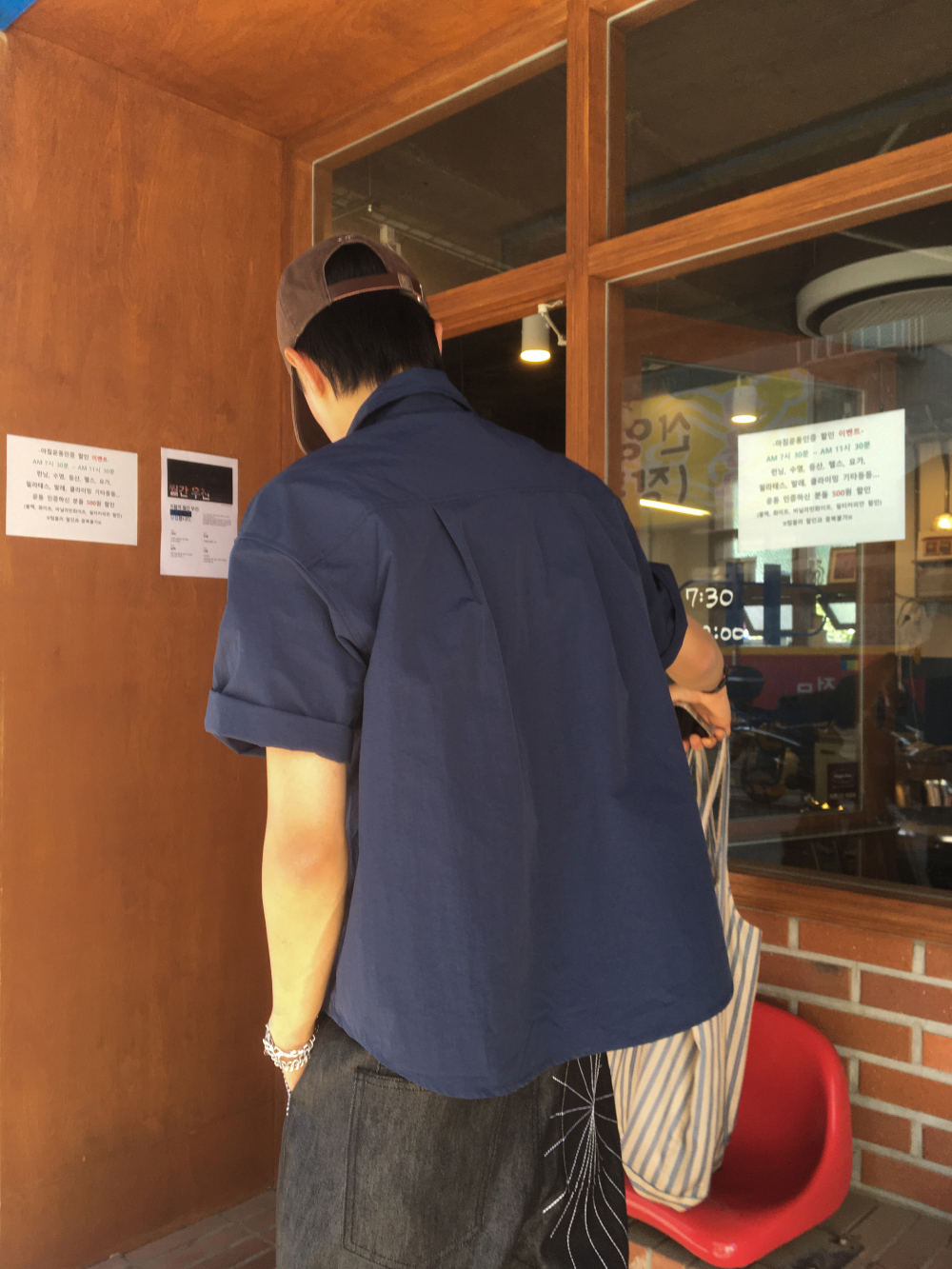 短袖T卹模特兒穿著圖片-S175L91
