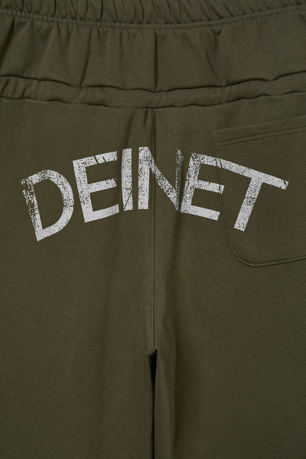 パンツ +DEINET+ DEINET BACK LOGO SWEAT PANTS IN KHAKI KDTDL4WB211 DEINET BACK LOGO SWEAT PANTS IN KHAKI - DEINET