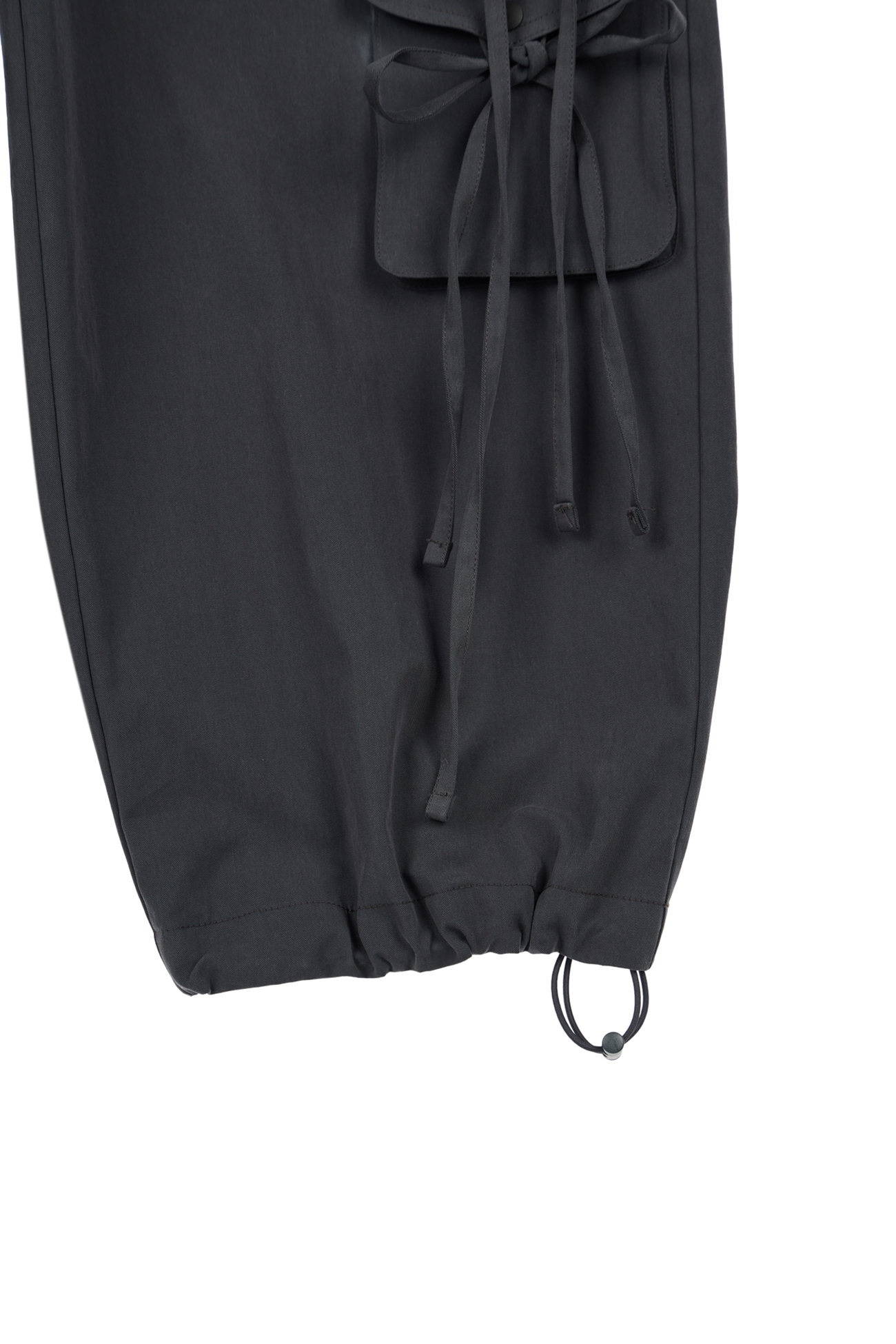 STRING POINT CARGO PANTS IN CHARCOAL - DEINET STRING POINT CARGO PANTS IN CHARCOAL - DEINET