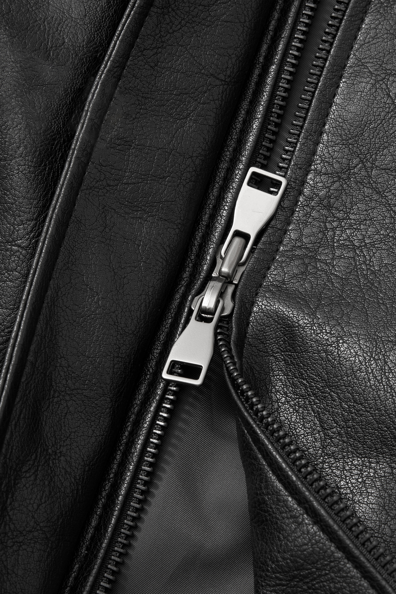 GGUM ×DEINET FRINGE JACKET（BK_F） 特典トレカ付き GGUM X DEINET] FRINGE JACKET IN BLACK | DEINET