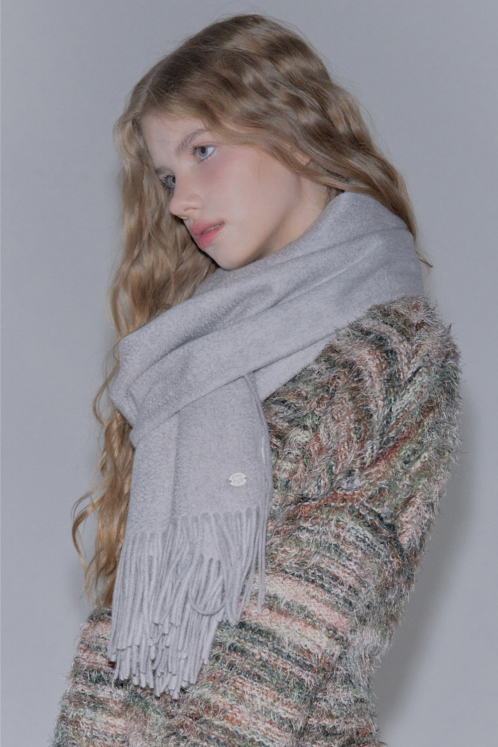 머플러 모델 착용 이미지-S1L118