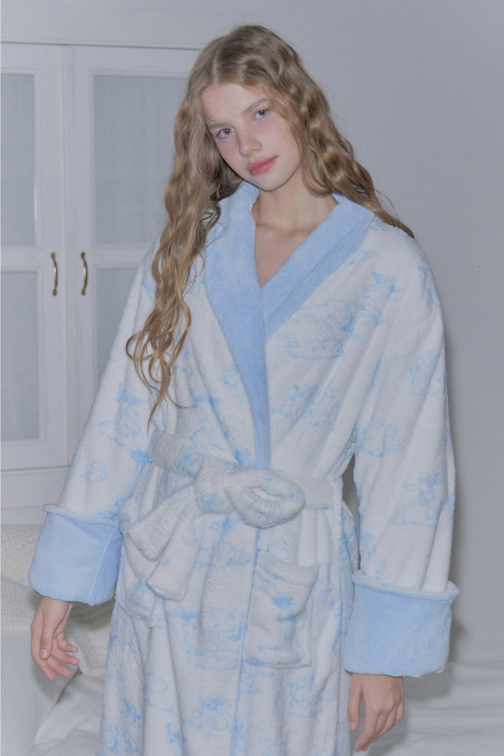 코트 모델 착용 이미지-S1L49