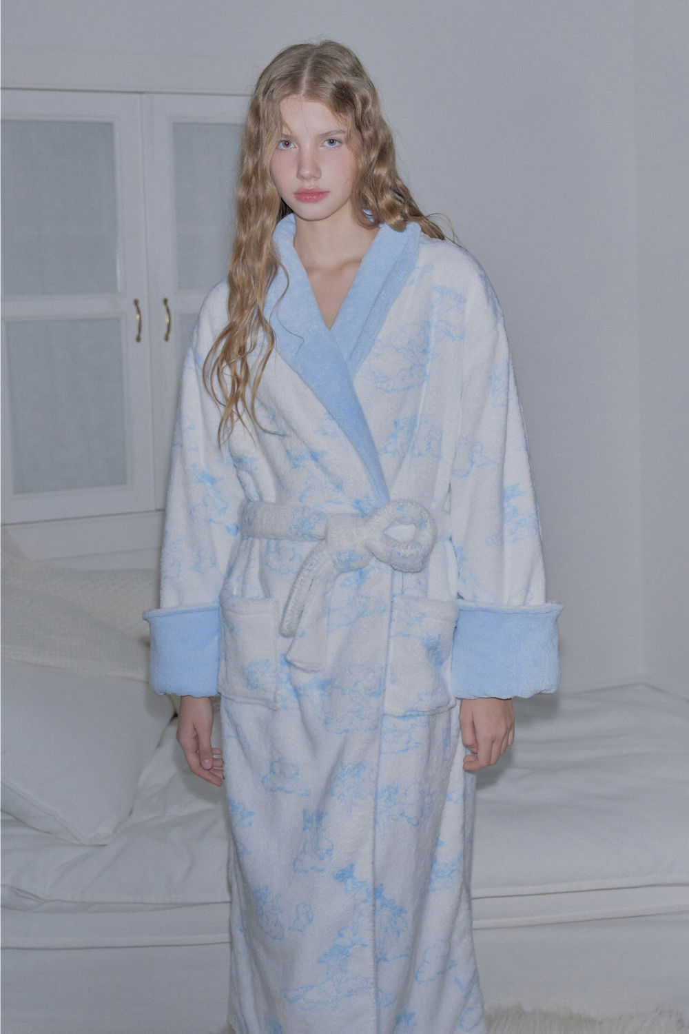 코트 모델 착용 이미지-S1L46