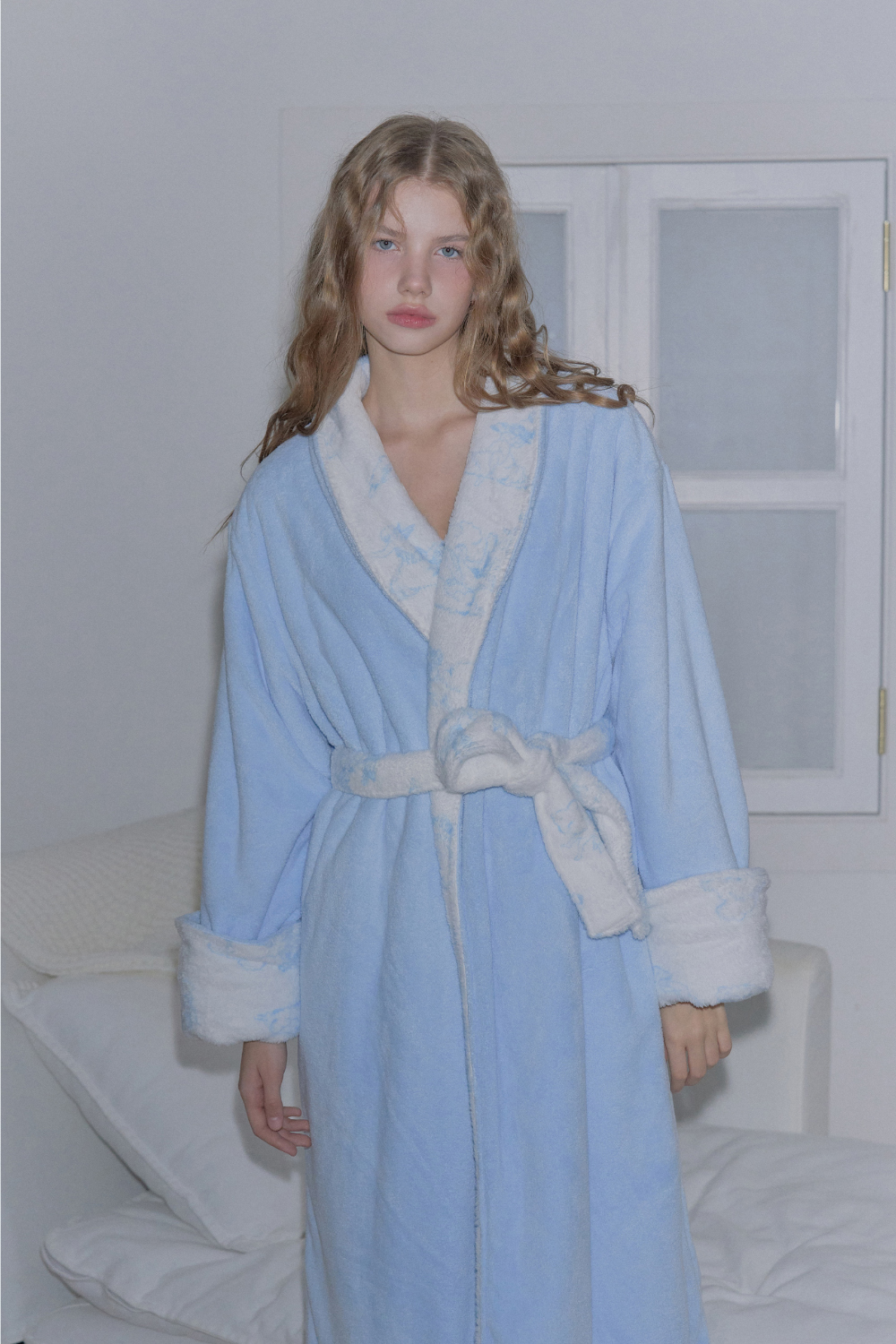 코트 모델 착용 이미지-S1L57