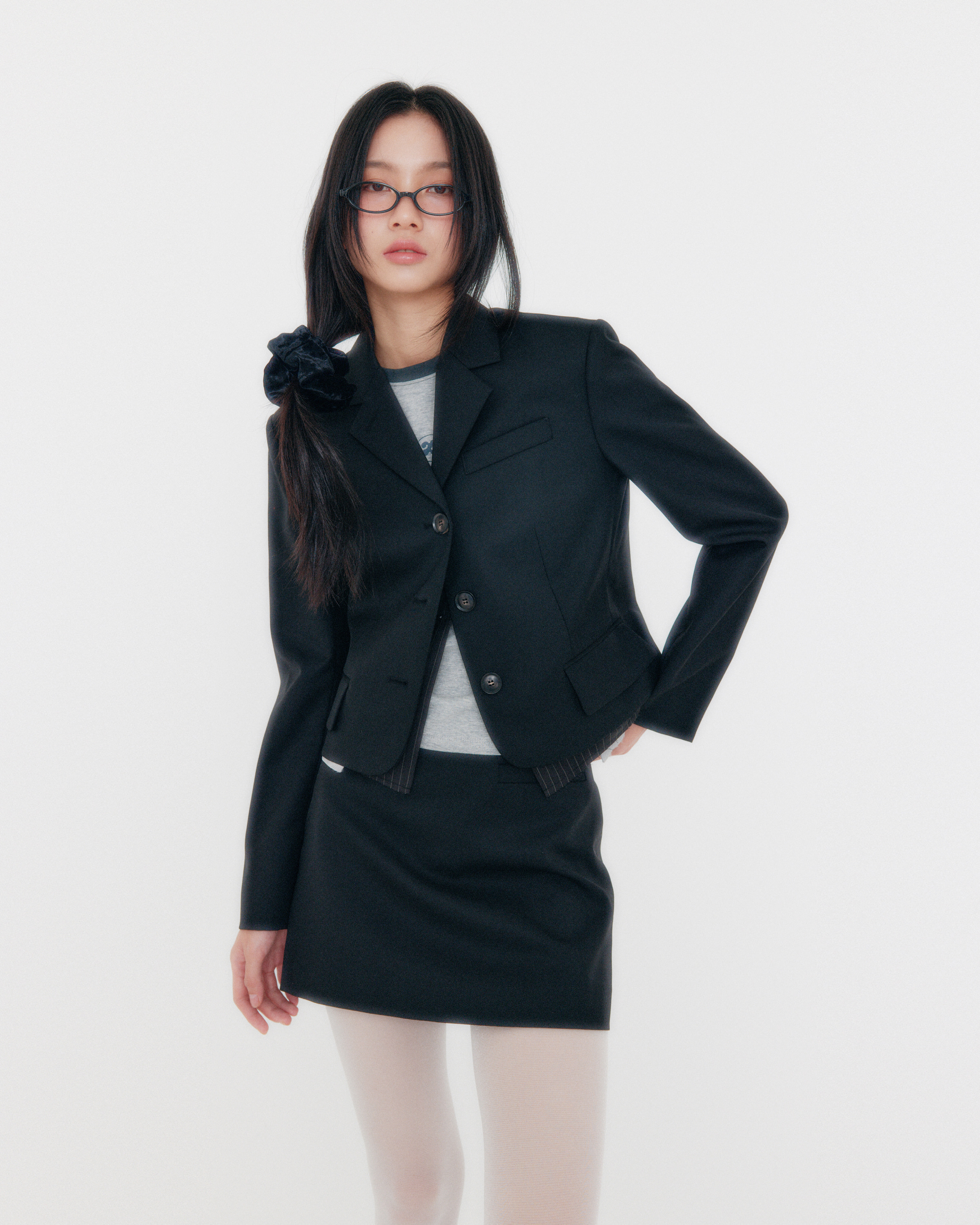【ZEEZEEZEE】Slim Fit Cropped blazer ★韓国人気★ 追跡付 SHOP - New Arrivals - zeezeezee