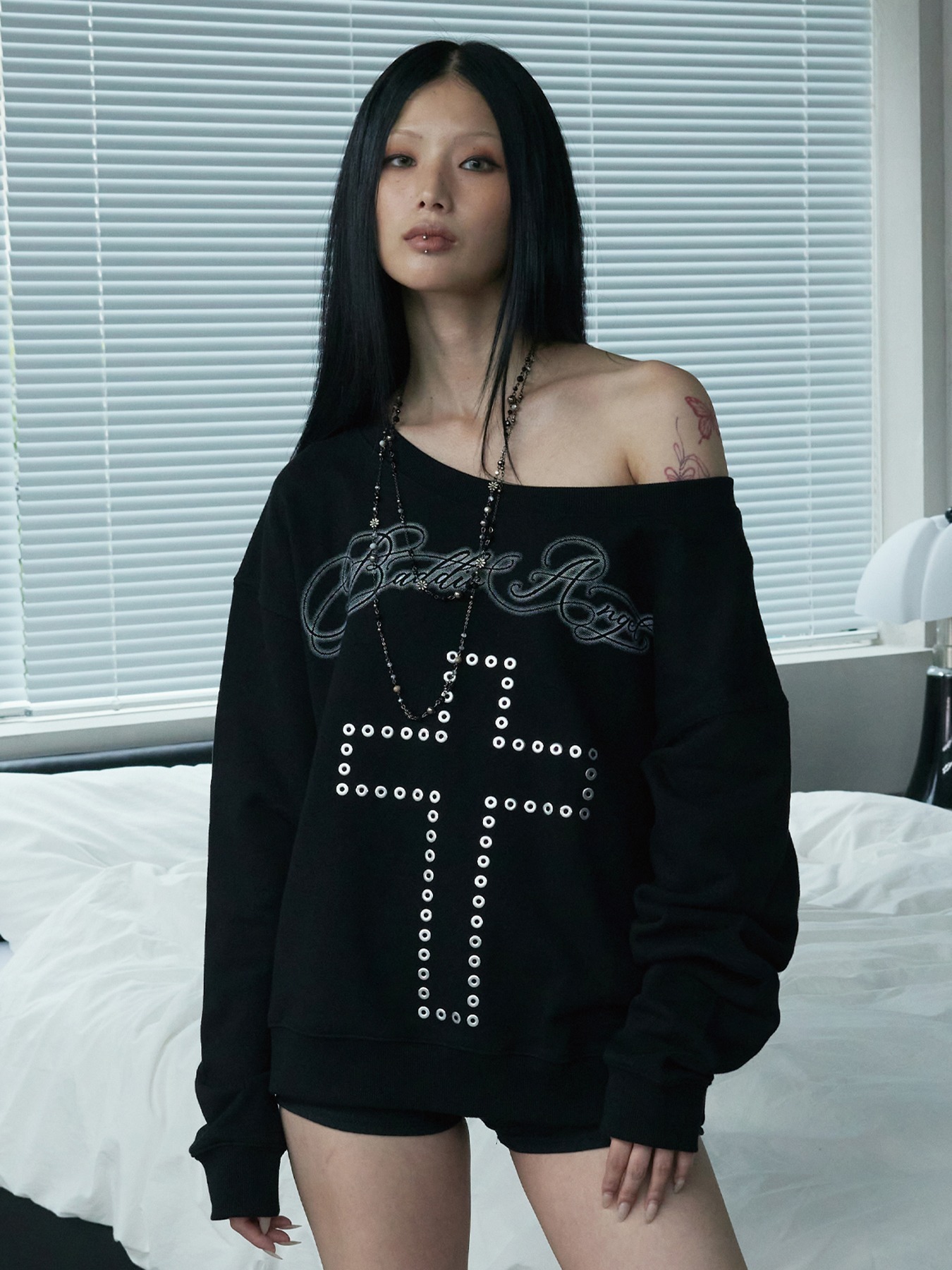 NIIER NOR』 LETTERING OFF SHOULDER TEE SHOP - Top - NIIER NOR