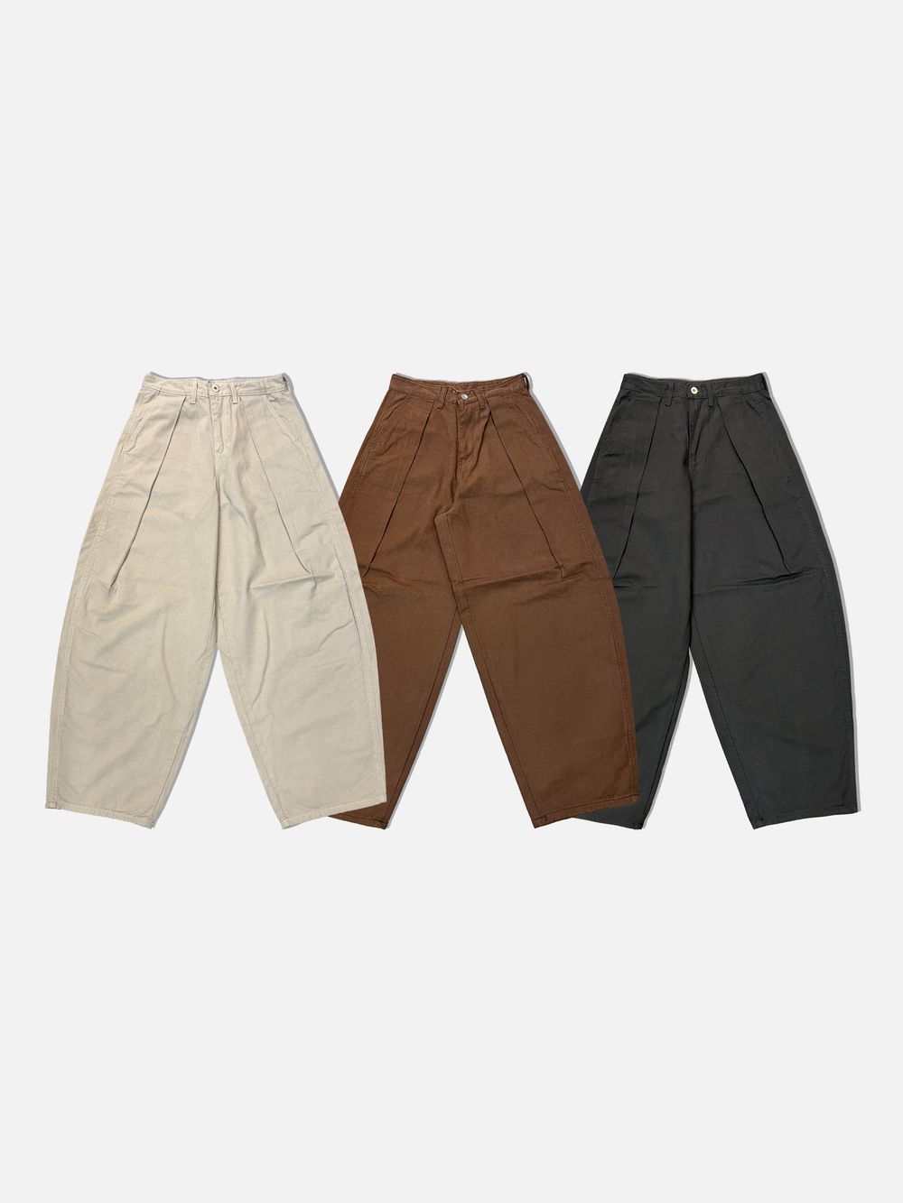 unisex]ディープ斜線カーブワイドパンツ（3C） - SEAZ