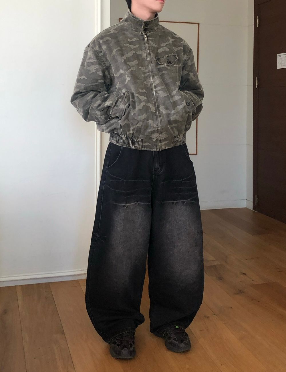unisex] サンダーウォッシュバルーンデニムパンツ（2C） - SEAZ