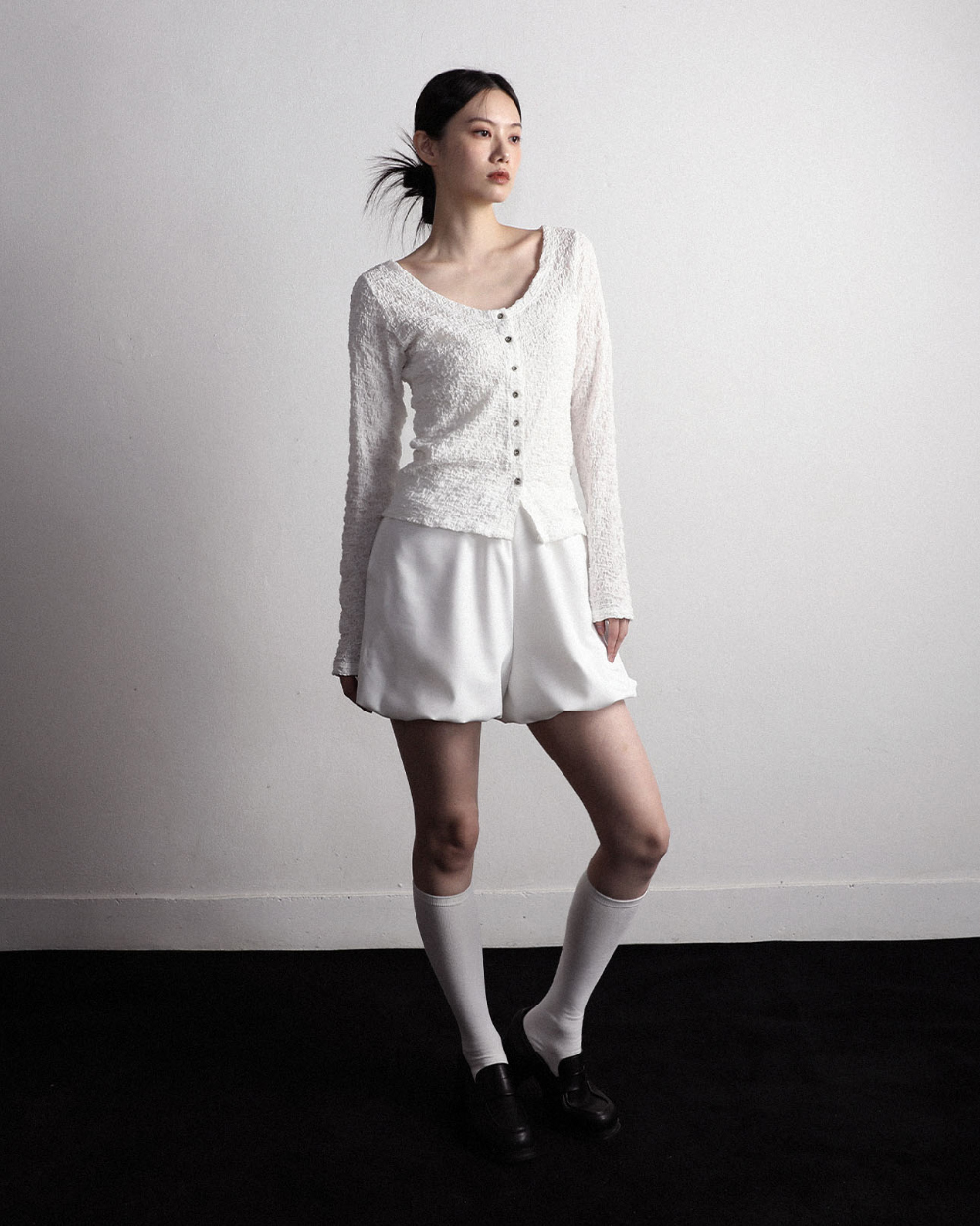 카디건 모델 착용 이미지-S22L4