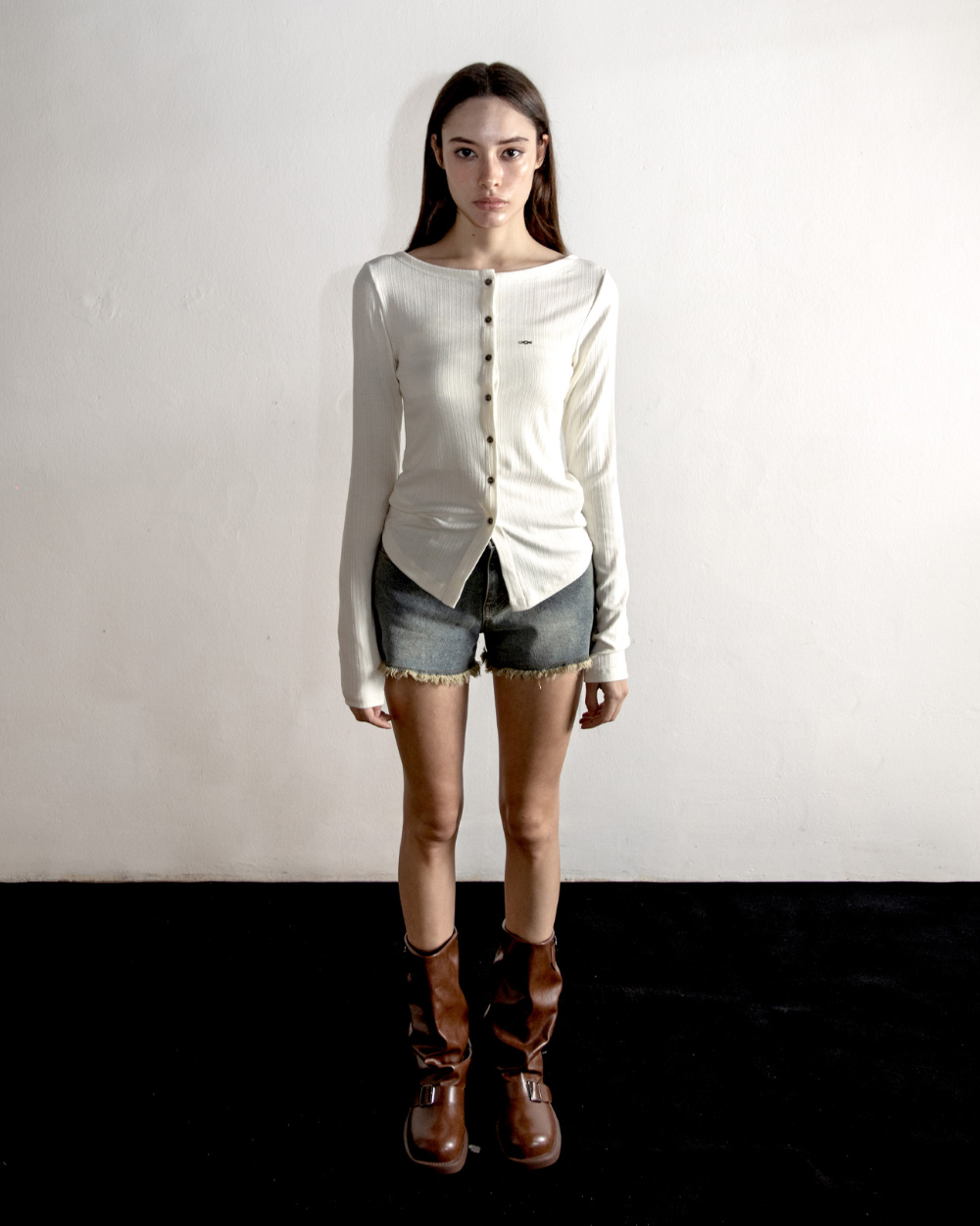 카디건 모델 착용 이미지-S24L3