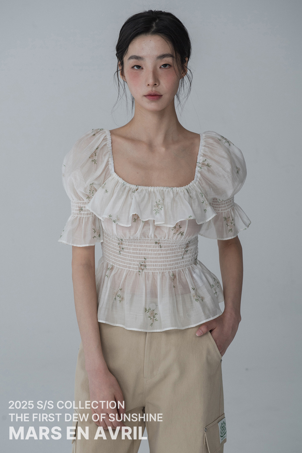 FLOWER VER_OFF-SHOULDER RUFFLE SMOCK BLOUSE_IVORY | ファッション