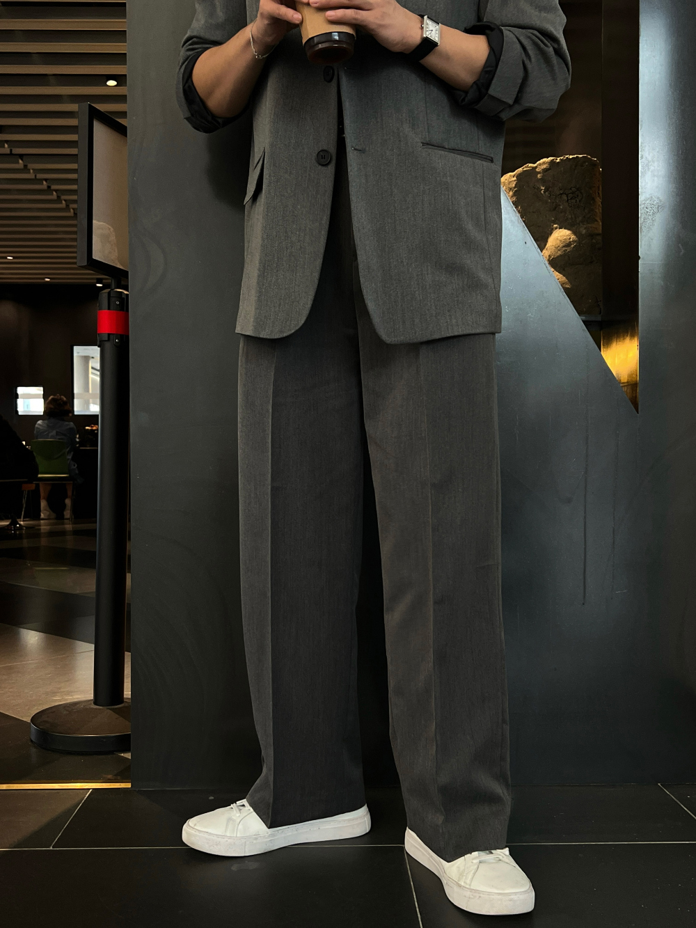 褲子模特兒穿著圖片-S53L4