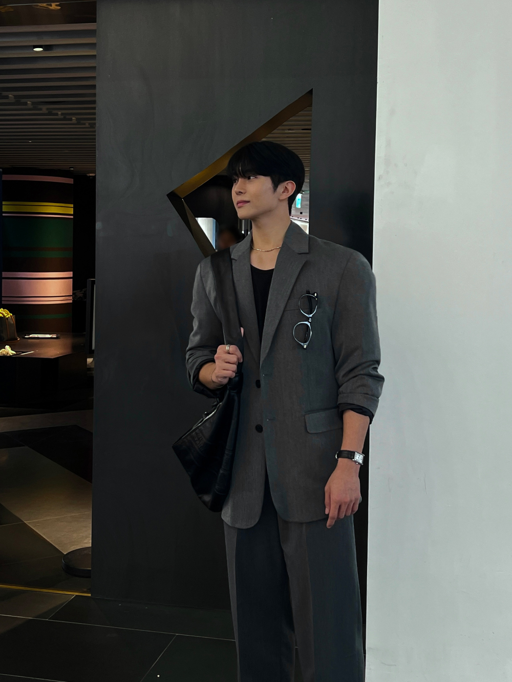 褲子模特兒穿著圖片-S53L8