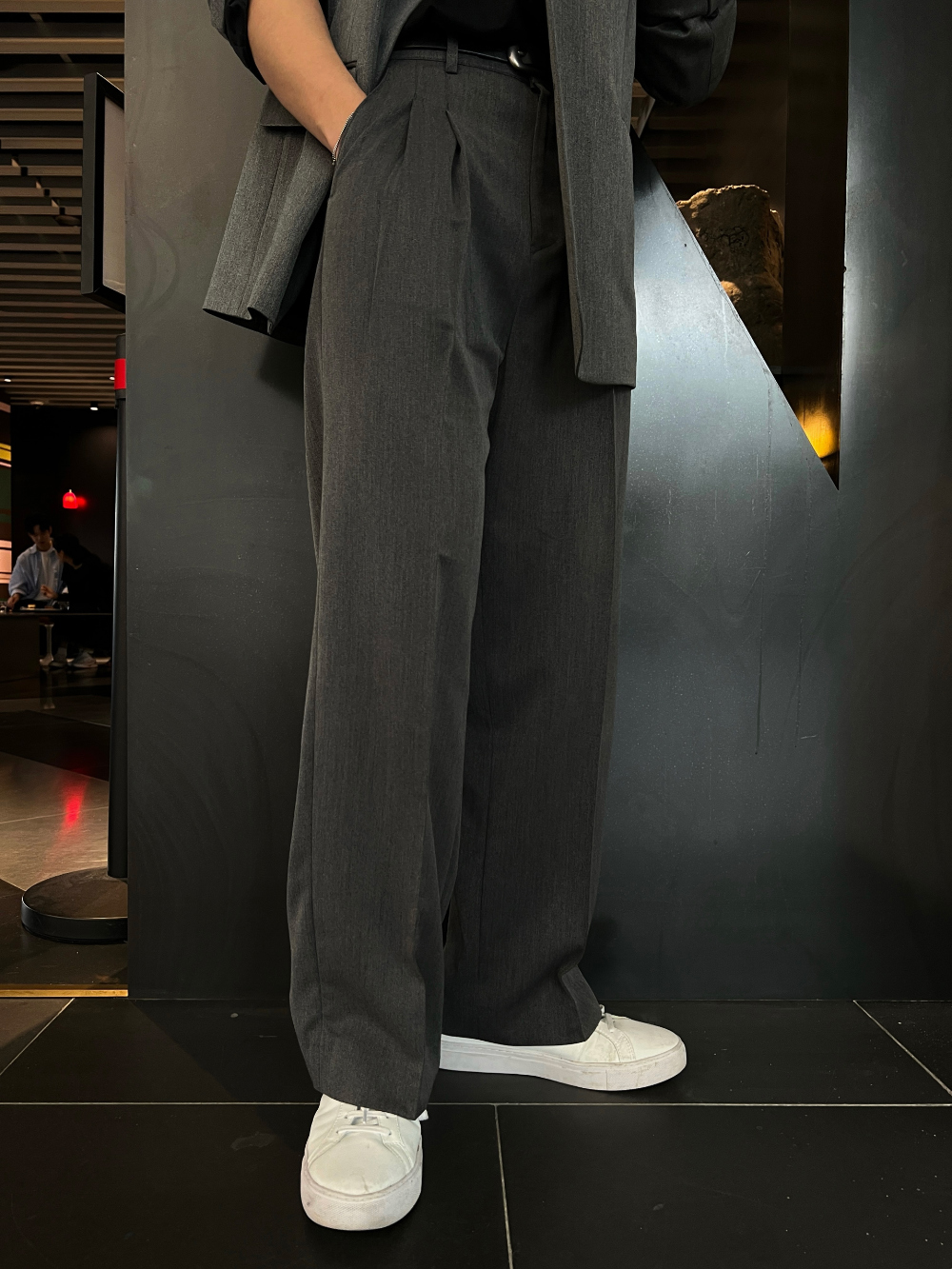 褲子模特兒穿著圖片-S53L10