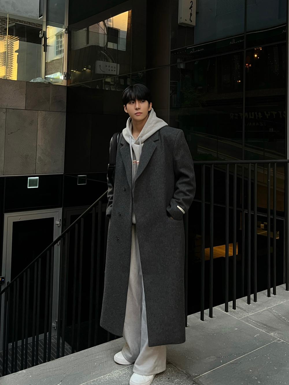 코트 모델 착용 이미지-S65L63