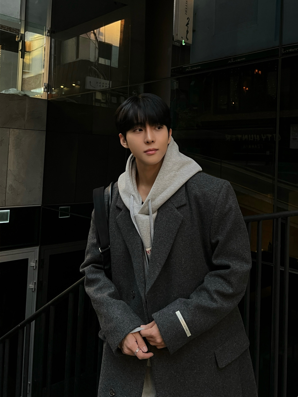 코트 모델 착용 이미지-S65L57